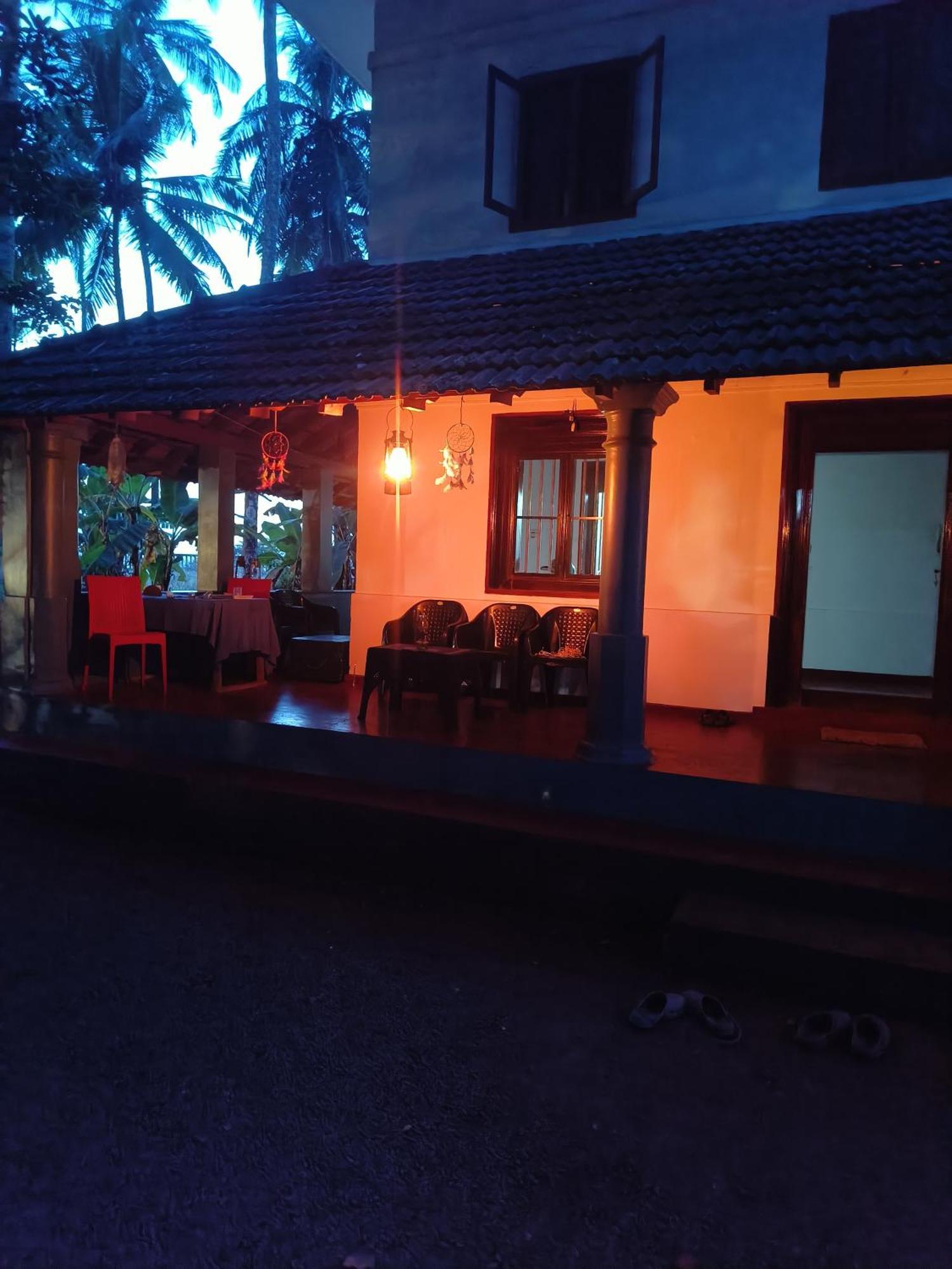 Perch Next Door Bed and Breakfast Kannur Eksteriør billede
